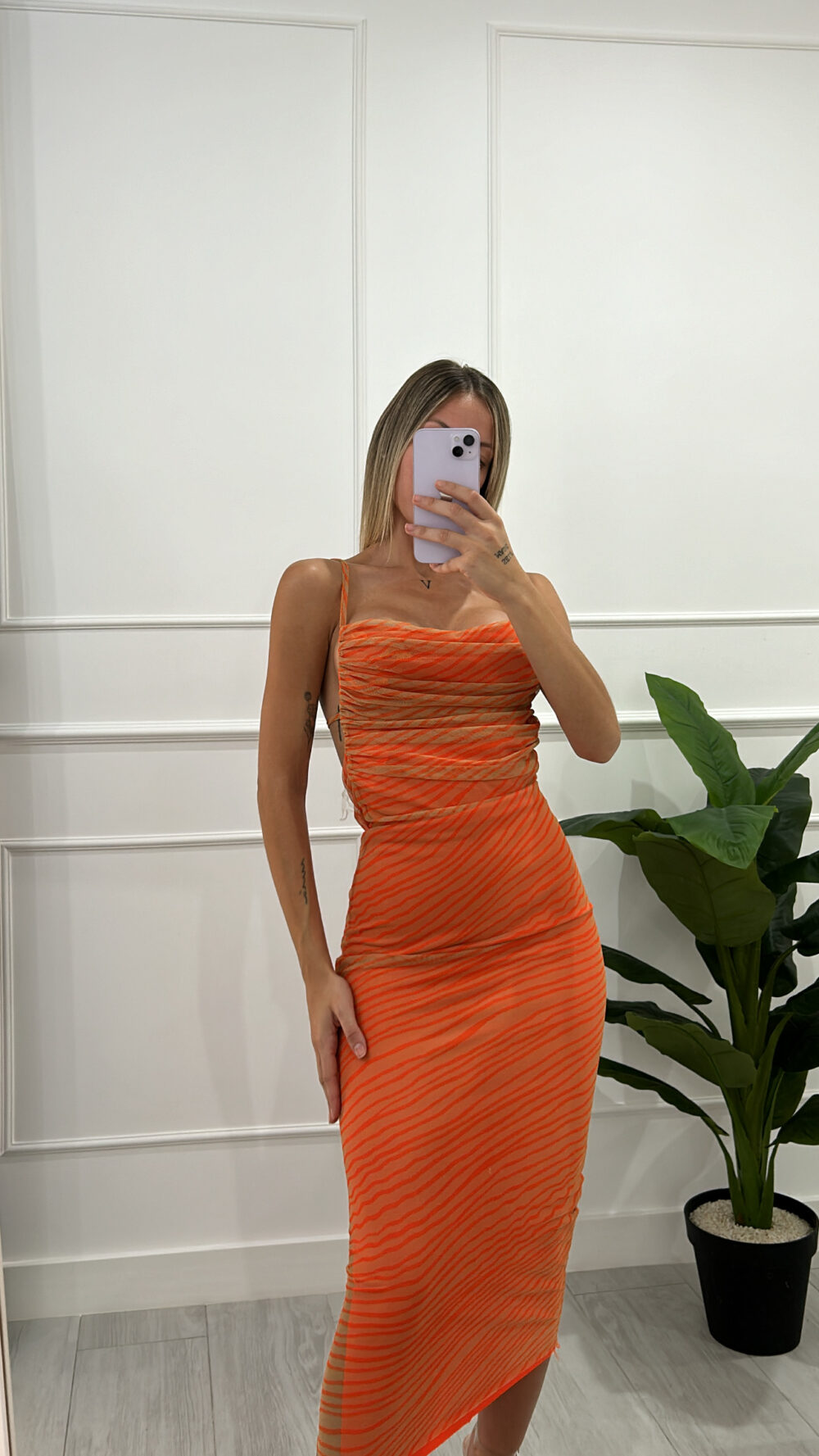 Vestido naranja cebra