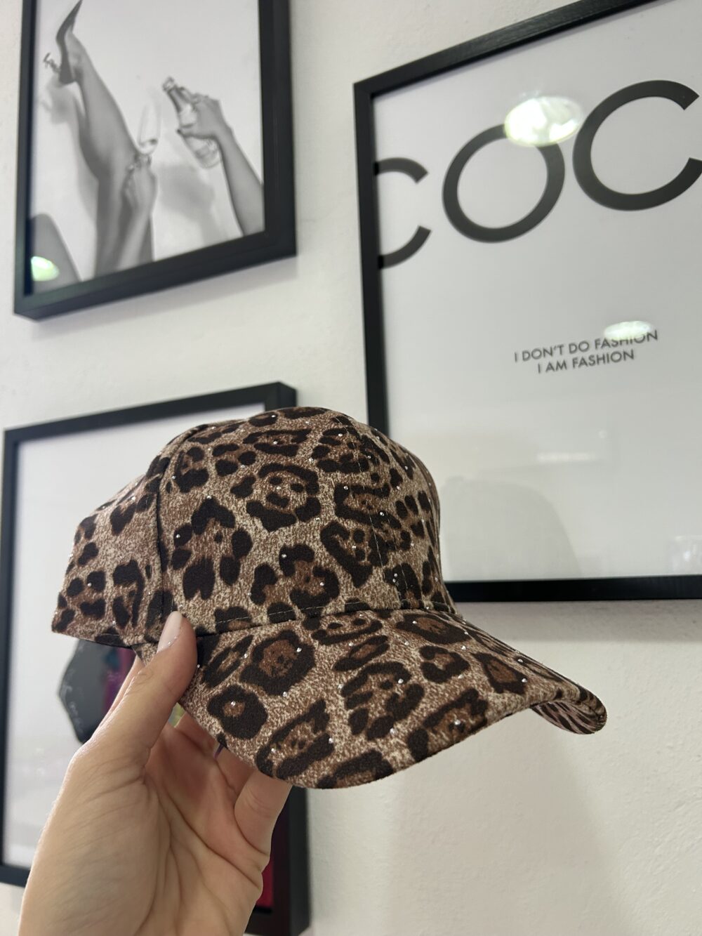 Gorra leopardo brillitos