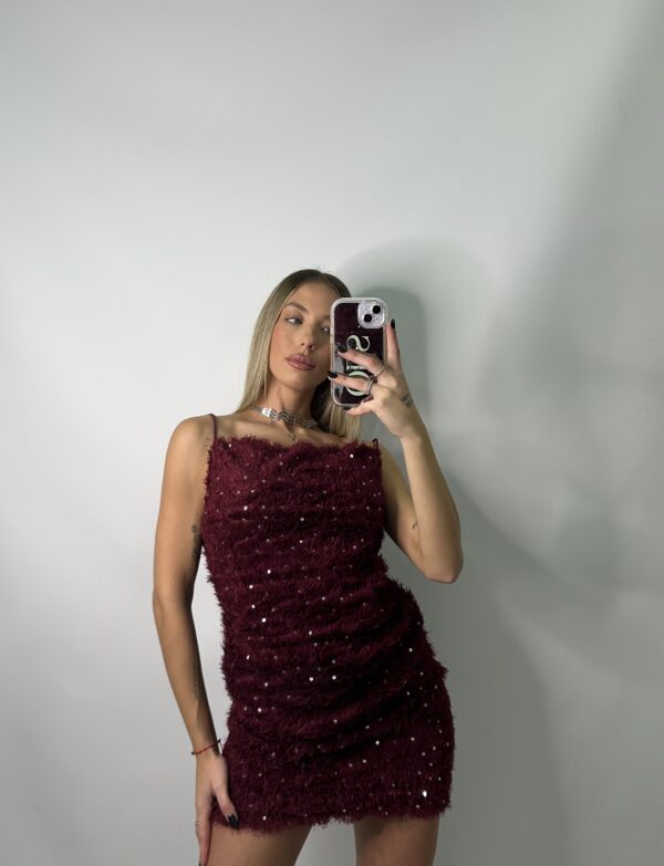 TOP PELITO LENTEJUELA BURDEOS