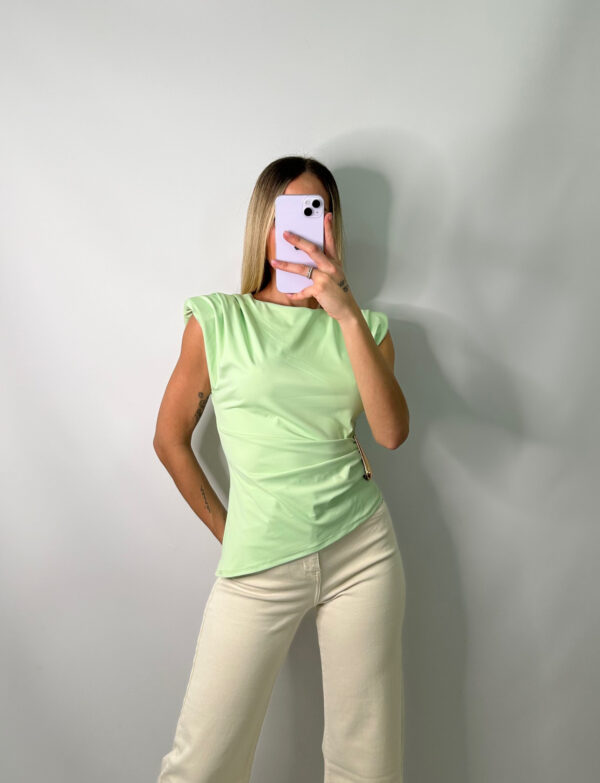 Top asimétrico verde menta