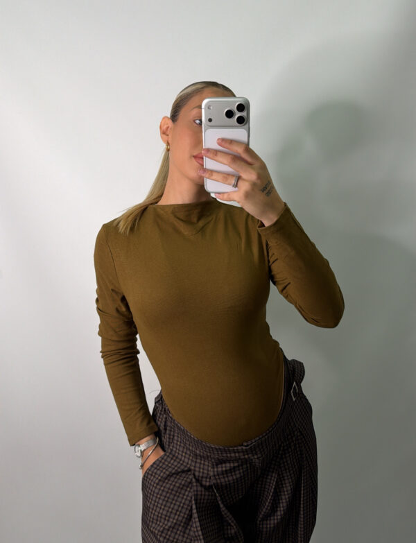 BODY OLIVE